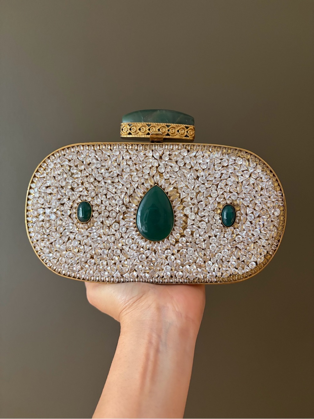 Elegant Green Gem Embellished Crystal Clutch